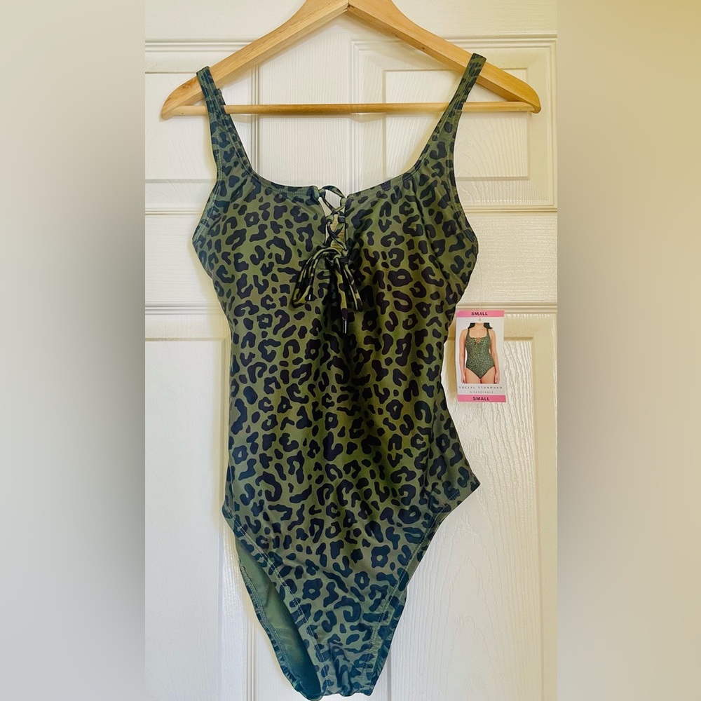 Social Standard one piece swimsuit-Sz Small-New